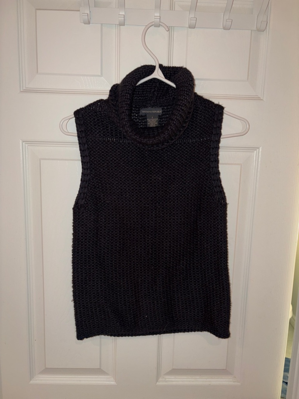 Banana Republic Black Sleeveless Turtleneck Knit Top